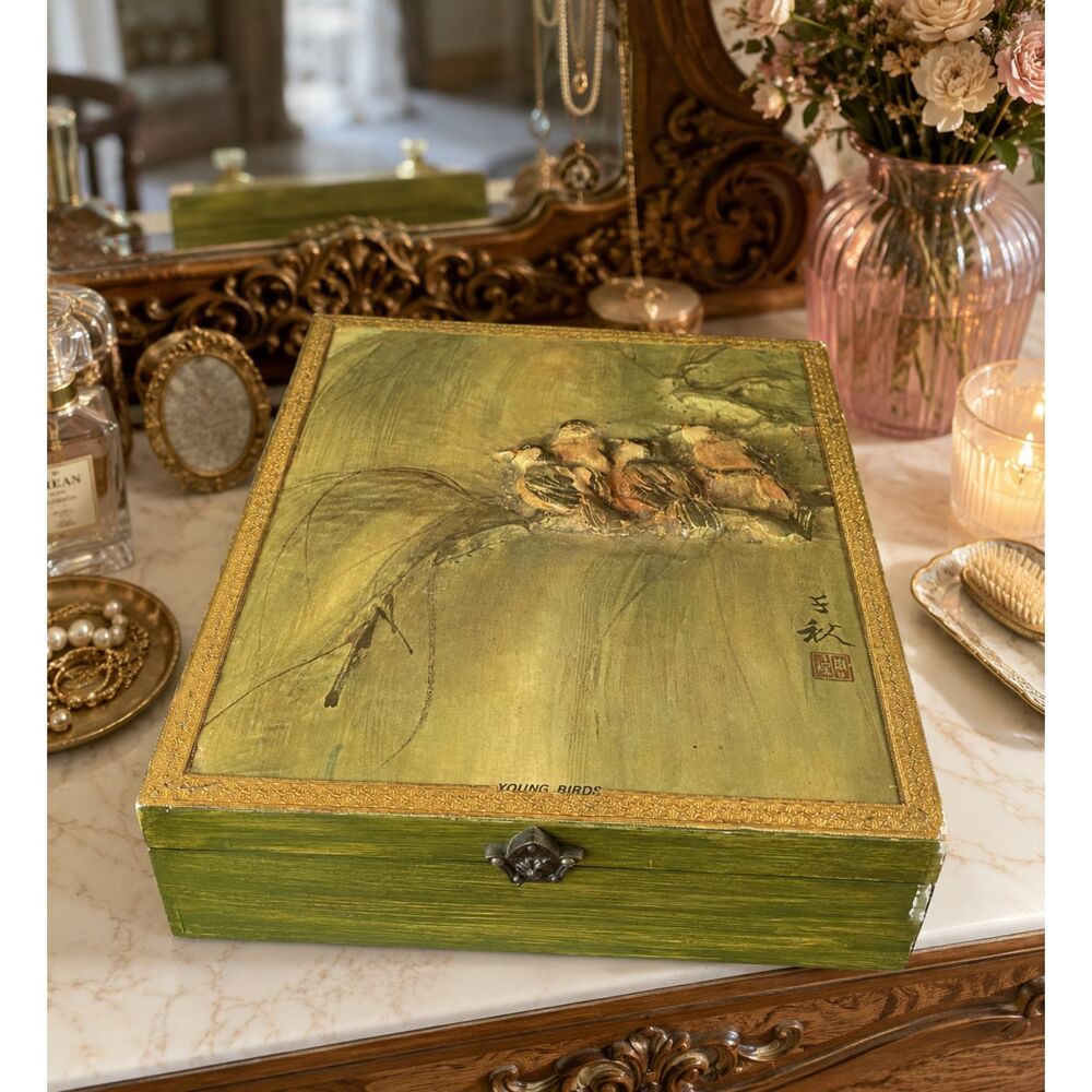 Vintage Asian Bird Jewelry Box | Bird Keepsake | Green Lacquer Decorative